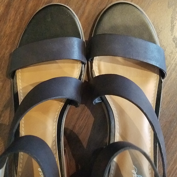 Crown Vintage brand ankle sandals - Picture 5 of 8